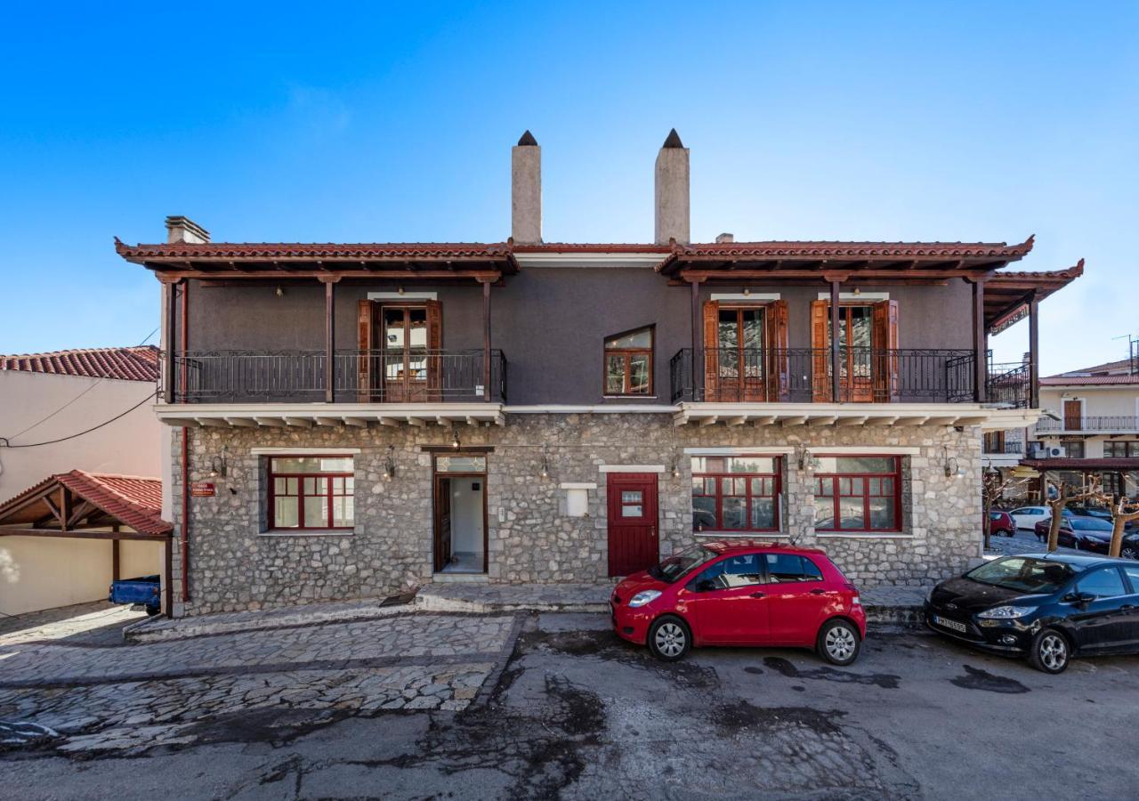 Deluxe Apartments By White Hills Arachova Exterior foto
