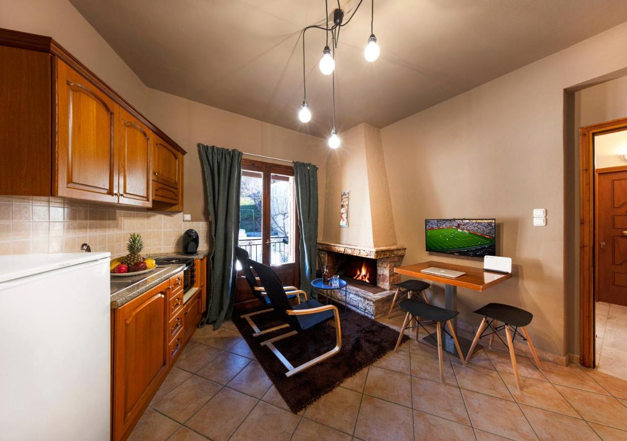 Deluxe Apartments By White Hills Arachova Exterior foto