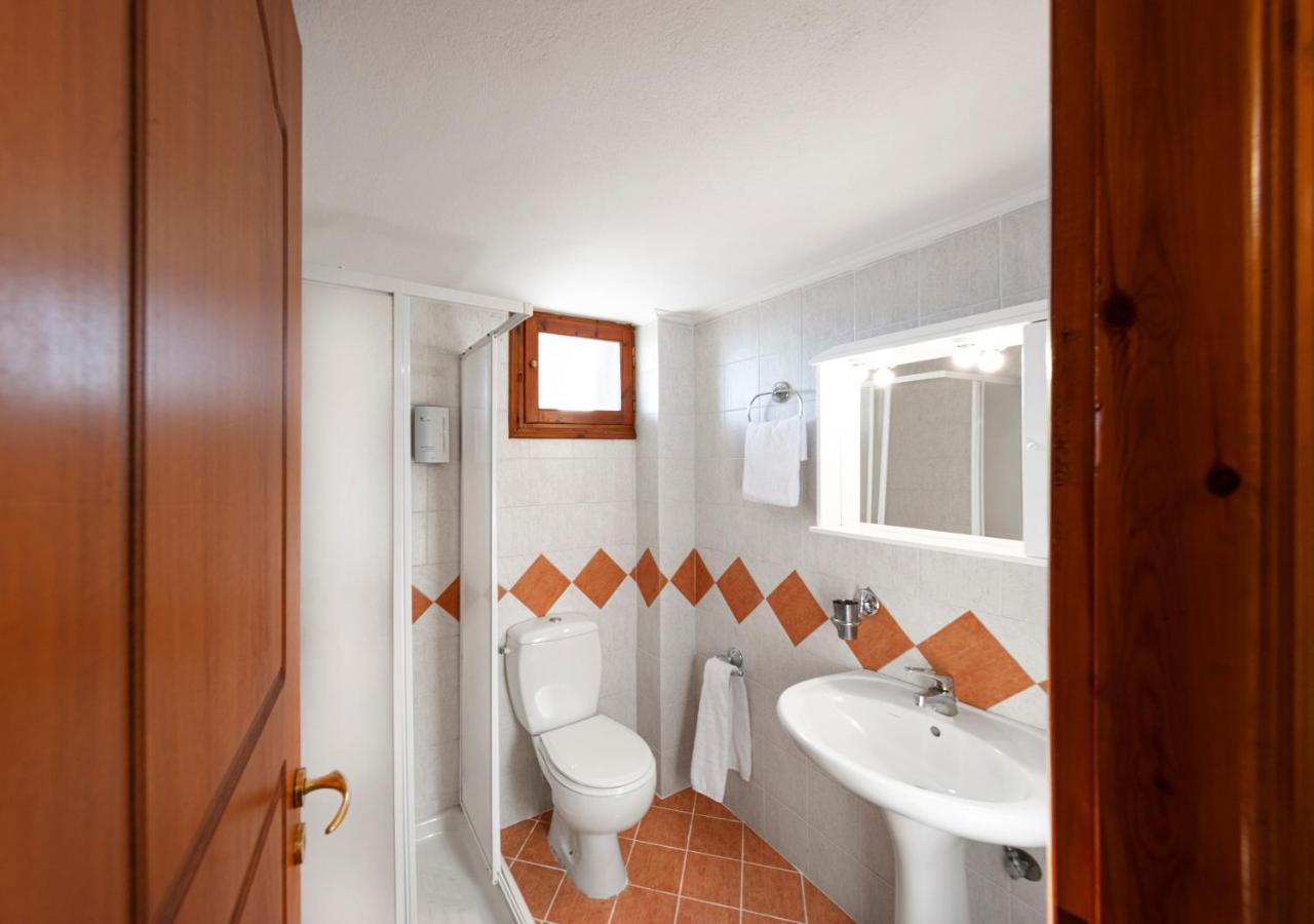 Deluxe Apartments By White Hills Arachova Exterior foto